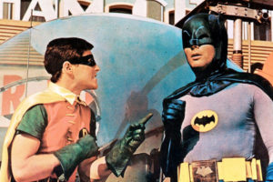 Adam West i Burt Ward na planie filmu "Batman zbawia świat", 1966 r. Źródło: filmweb